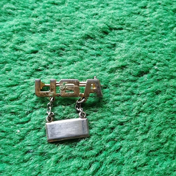 Brooch - Picture 1 of 1